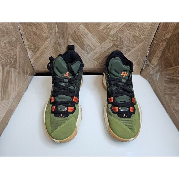 Jordan Women's Zion 1 Let's Dance Green Shoe's Size 8.5. GS 7y - Picture 8 of 11